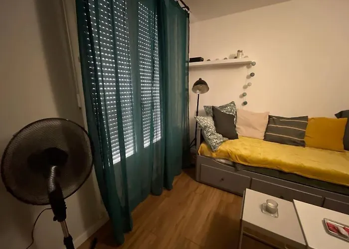 Daire Saint-girons, En Plein Centre